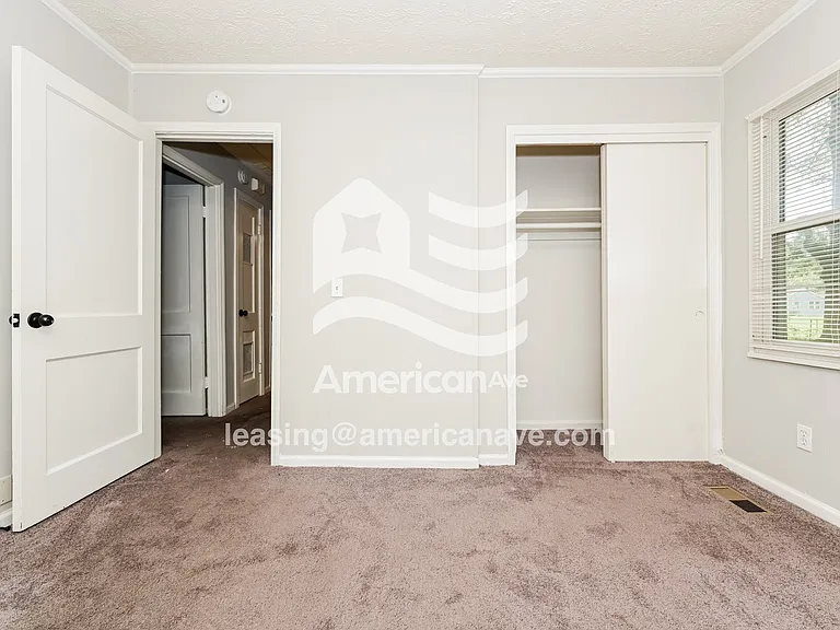 25197_011_wm_-_bedroom_12906763.jpg