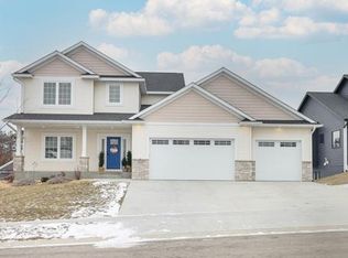 2025 Hagen Ln SW, Rochester, MN 55902