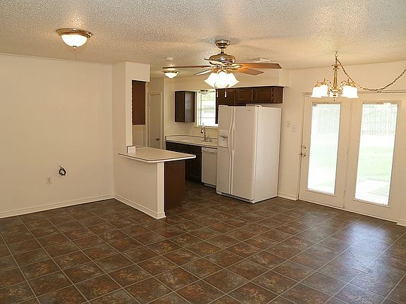 4th image of 5221 Tusa Dr
