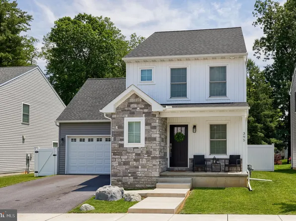 395 Hensley St, Lititz, PA 17543