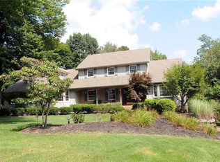 1760 Innisbrook Ln, Zanesville, OH 43701