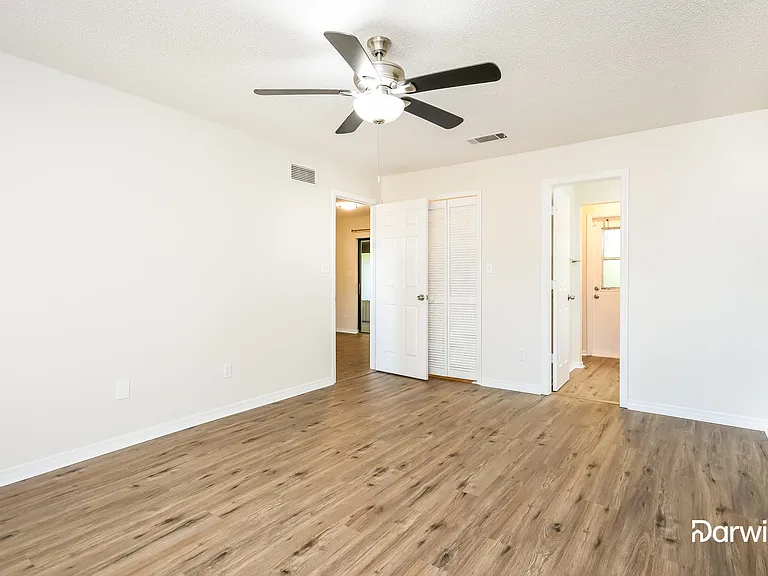 399 Eagle Cir — Photo 8