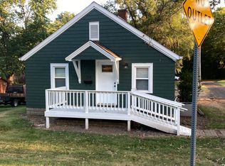 208 Logan St, Washington, IL 61571