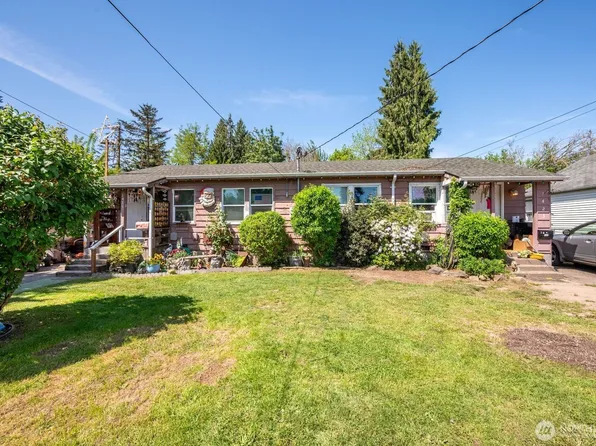 1423 S 7th Avenue, Kelso, WA 98626