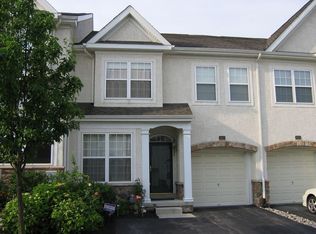 402 Rolling Hill Dr, Plymouth Meeting, PA 19462