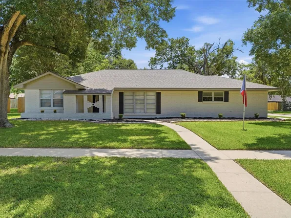 10302 Belfast Rd, La Porte, TX 77571
