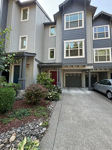 2145 NE 50th Way Photo 1