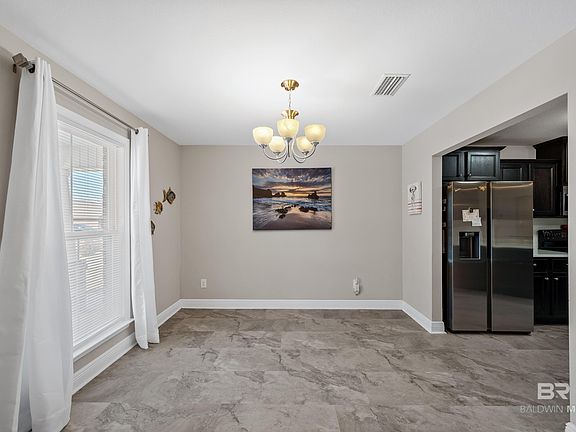 4th image of 1300 Majesty Loop