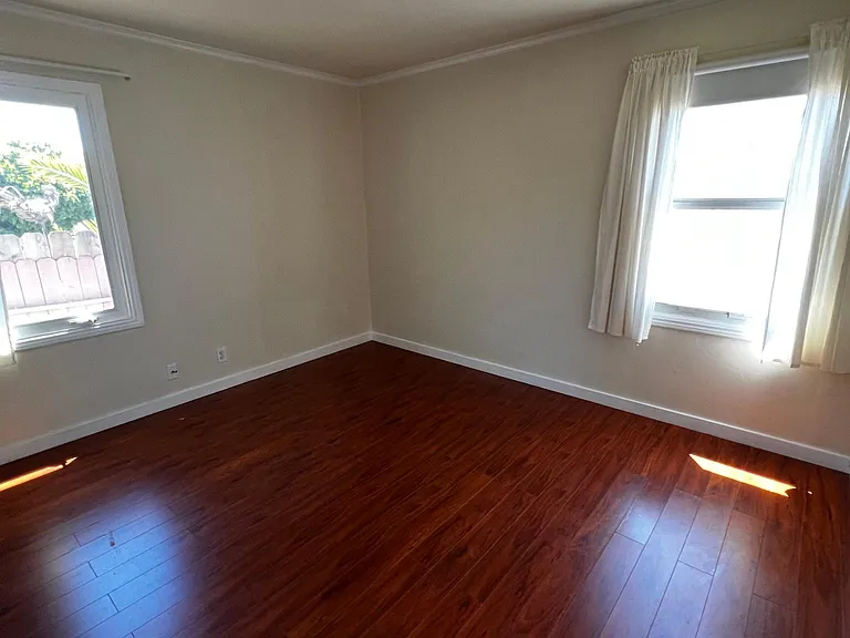 600 2nd Ave — Photo 22