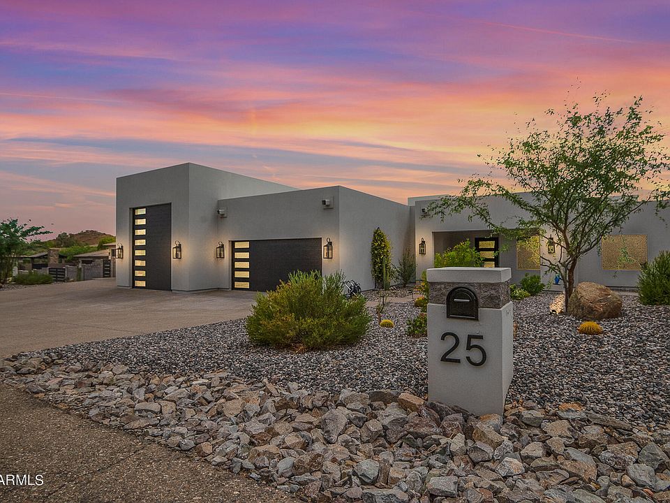 1st image of 25 W SAGEBRUSH Drive