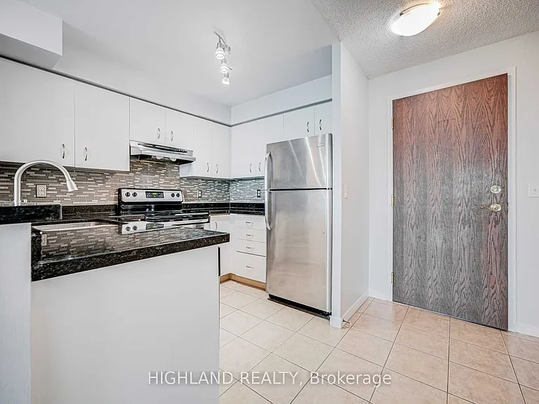 2545 Erin Centre Blvd #1411 — Photo 3