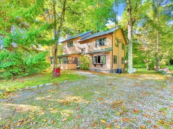 2207 Lakeside Dr W, Vernon Twp., NJ 07422