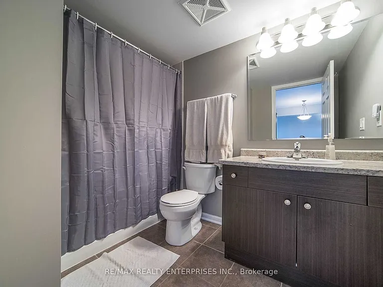 1045 Nadalin Hts #302 — Photo 11