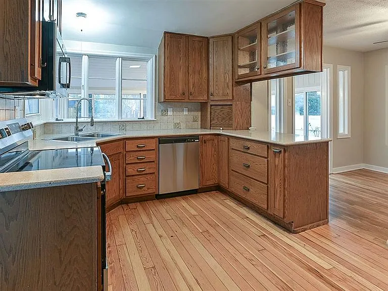 1191 Letchworth Rd — Photo 4