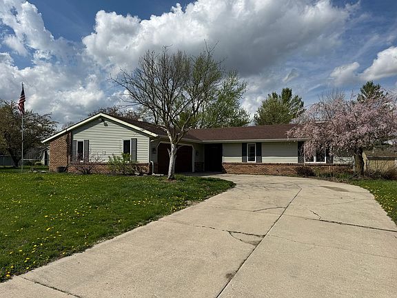2nd image of 13717 Ridgeview Ct