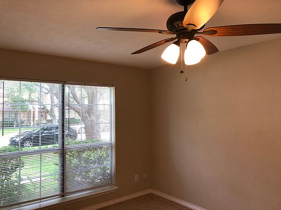 4th image of 503 Arborview Dr