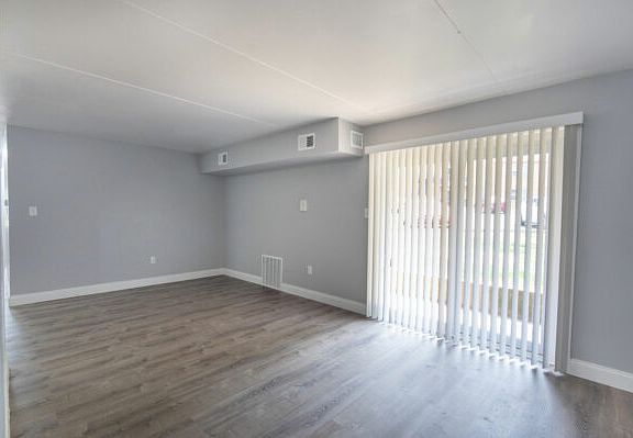 4th image of 1204 Terra Hill Dr #B43bd7cd8