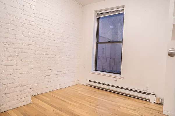 Rented by R New York | media 13