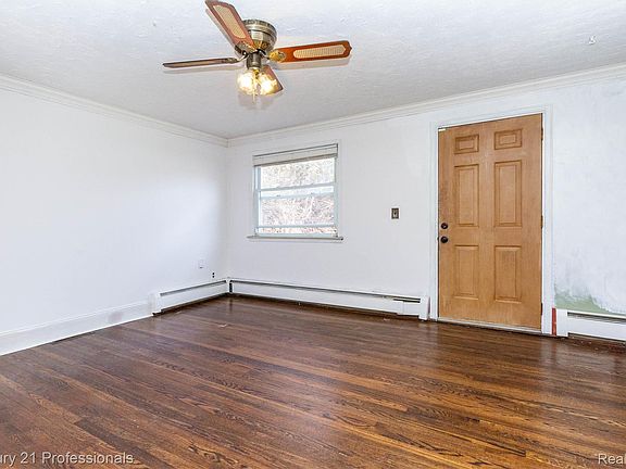 5th image of 27501 Milton Ave
