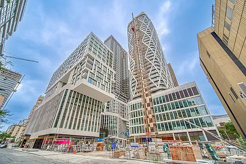 238 Simcoe St Photo 1