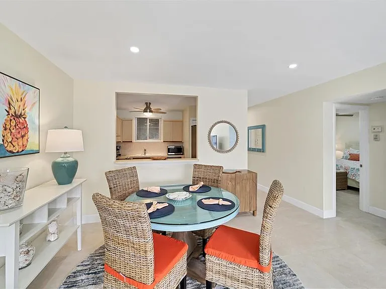 500 S Washington Dr #18B — Photo 10