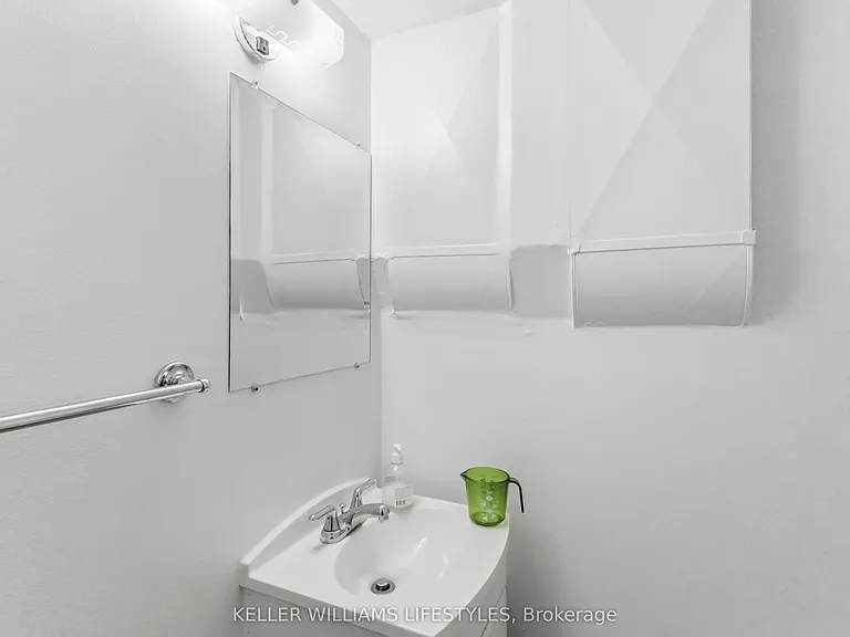 156 Paperbirch Cres — Photo 22