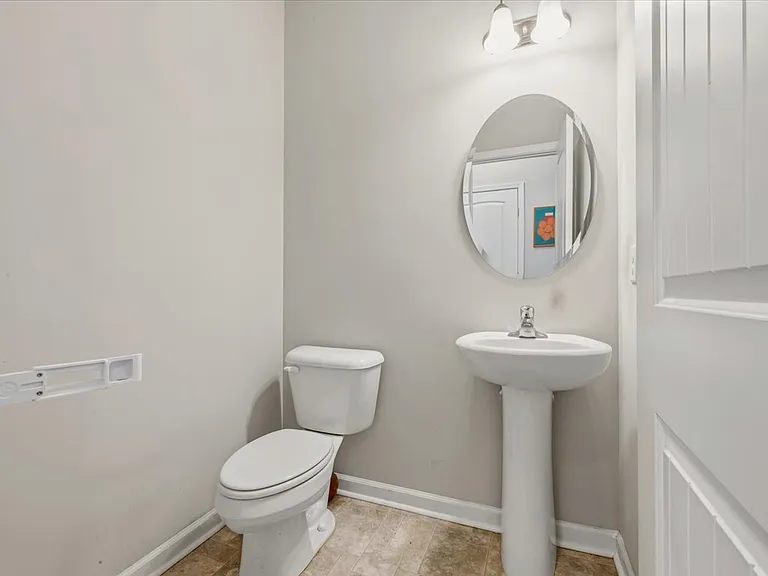 127 Morningside Dr — Photo 8