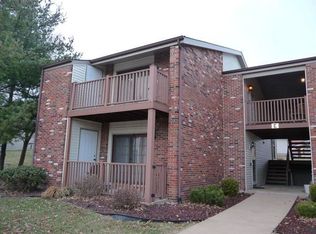 25 Meadowridge Condos E, Columbia, IL 62236