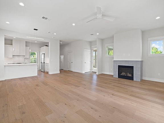 3rd image of 3802 Tower View Ct #1