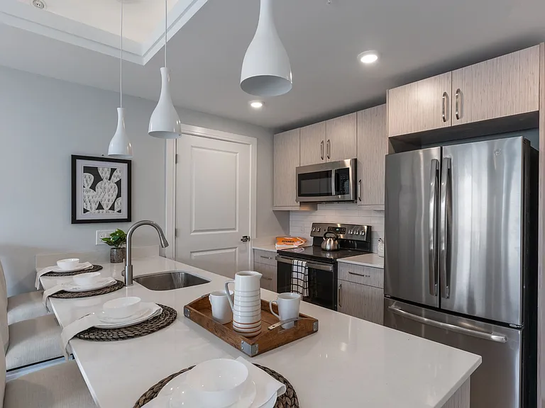 1222 N Marshall St — Photo 88