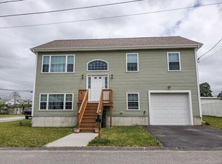 10 Tiffany Dr, Fall River, MA 02723