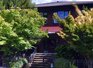 3615 SE Hawthorne Blvd APT 10, Portland, OR 97214