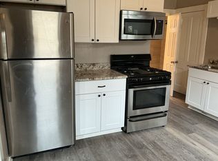 516 E Potter Ave, Milwaukee, WI 53207