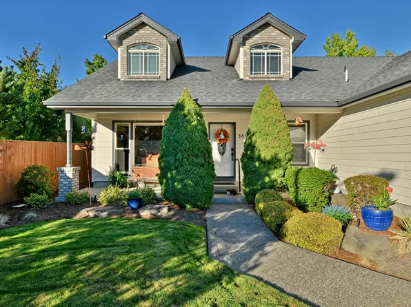 389 Leandra Ln, Eagle Pt, OR 97524