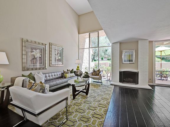 3rd image of 107 Casitas Bulevar