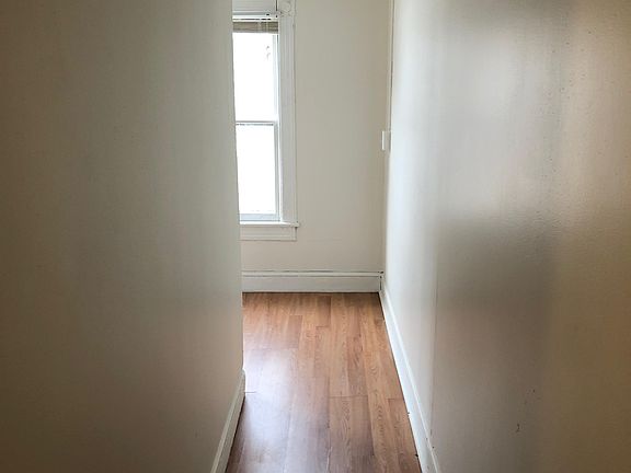 4th image of 341 North St