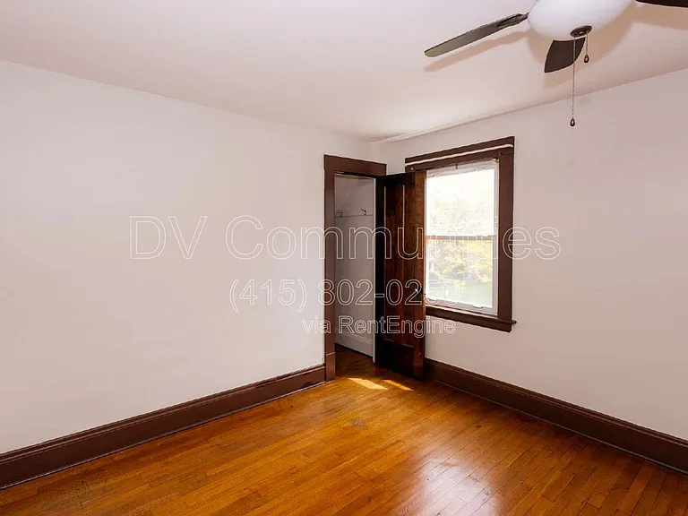 1584 Maple Rd — Photo 12