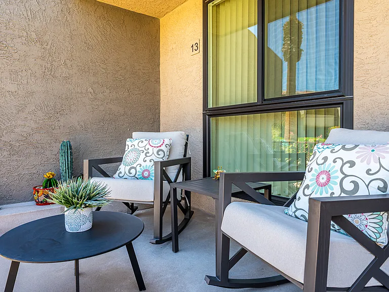 355 N Avenida Caballeros #13 — Photo 26