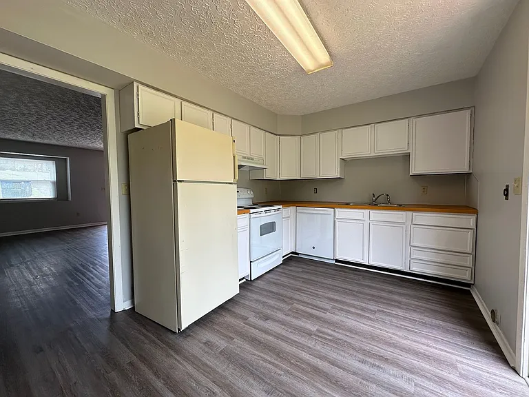 3159 Tiffany Ct — Photo 4