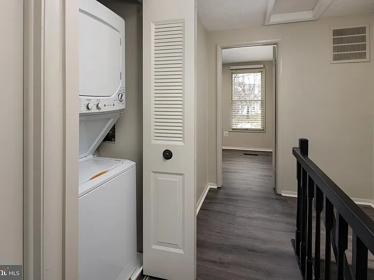 8736 Susquehanna St — Photo 20