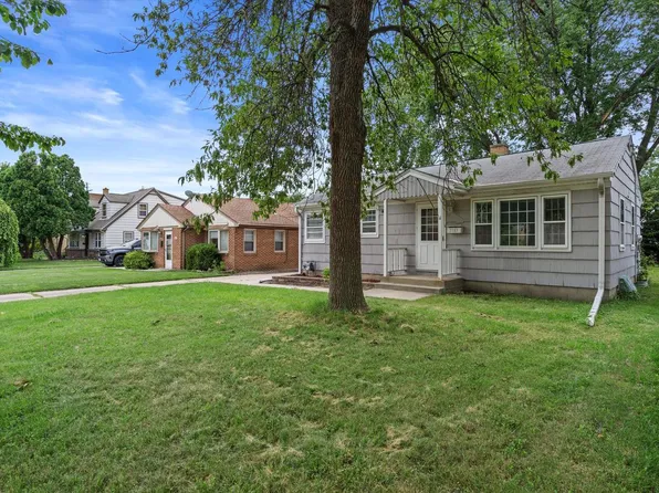 2183 South 98th STREET, West Allis, WI 53227