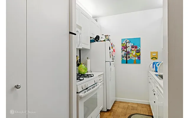 Rented by Douglas Elliman | media 13