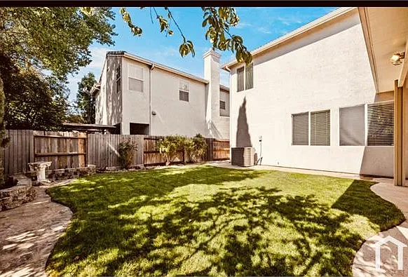 4 bed, 2607 sqft, $4,500 — Photo 3