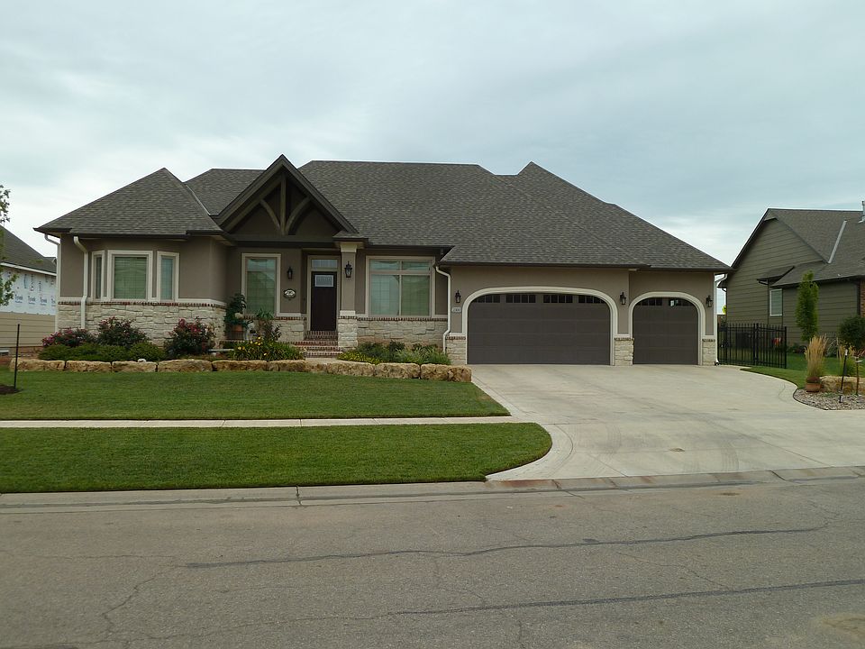 1st image of 2300 N Fairway Ct