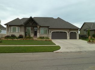 2300 N Fairway Ct, Derby, KS 67037