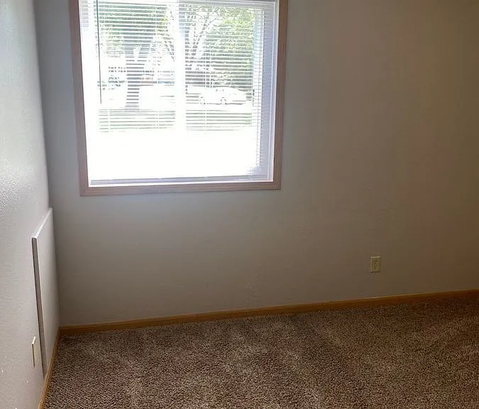 225 Ash St #14 — Photo 9