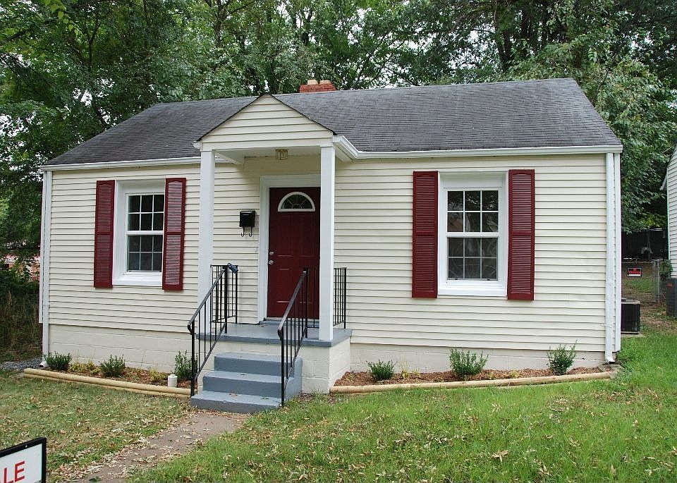 1711 Claiborne Front