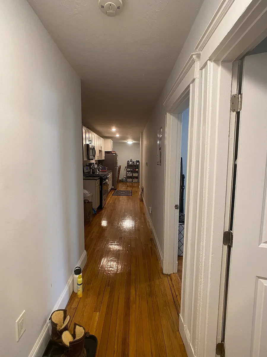Building Photo - 76 Perkins St #4