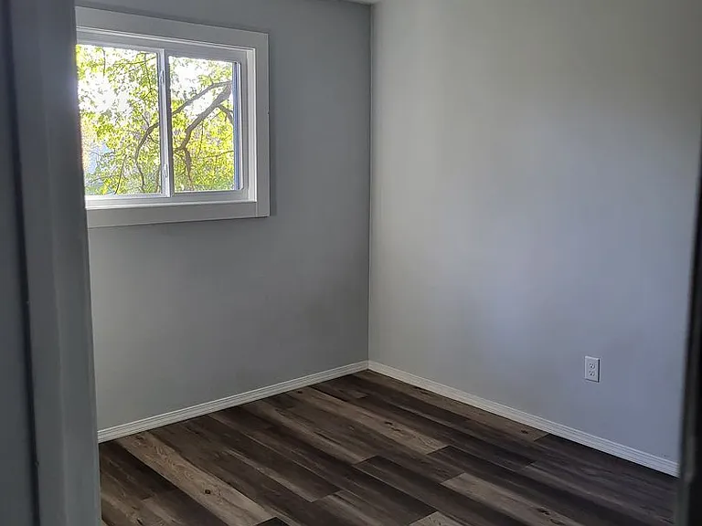 210 Walnut St #6 — Photo 7