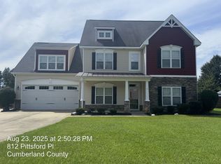 812 Pittsford Pl, Hope Mills, NC 28348